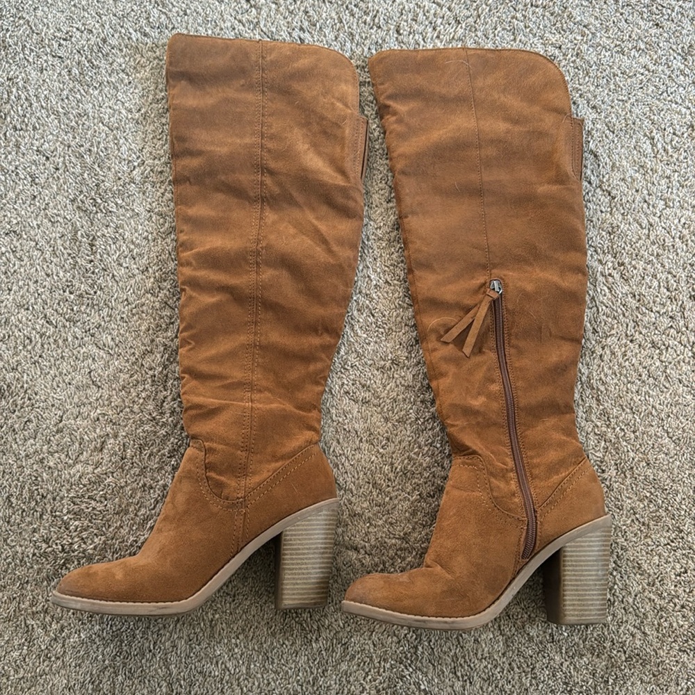 DV Dolce Vita Over the Knee Women’s Boots - size 8.5